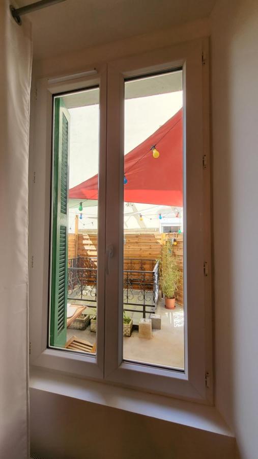 Escapade A Lourdes Dans Beau T2 Avec Terrasse - Proche Gare Et Centre Ville ภายนอก รูปภาพ